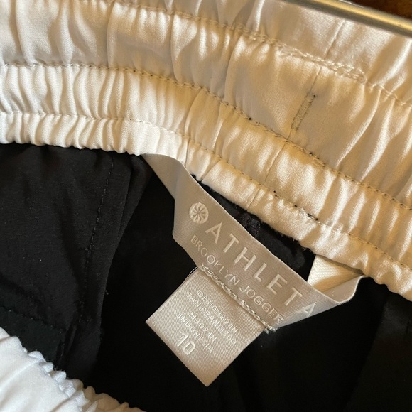 Athleta pants size 10 - Picture 3 of 3